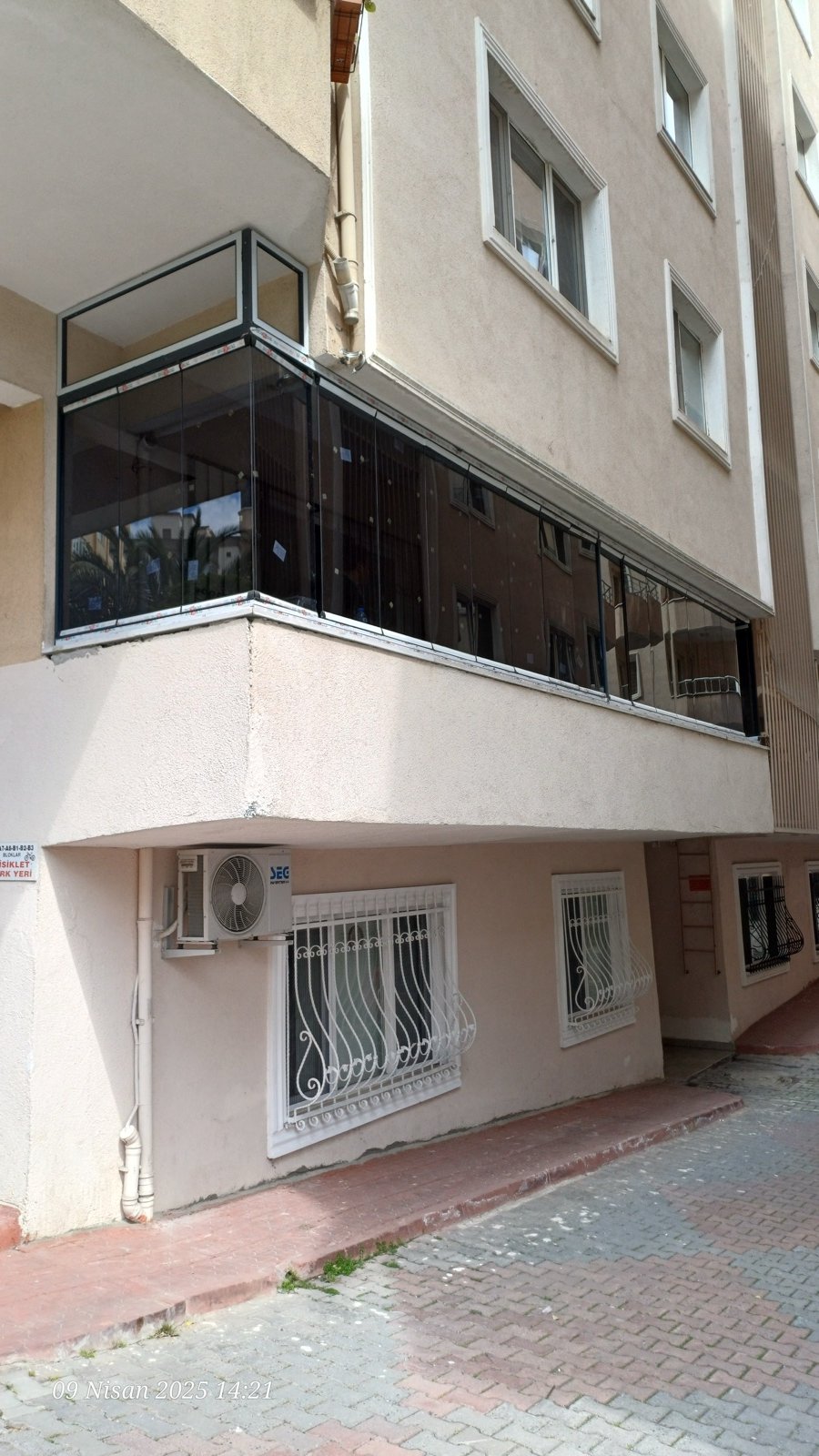 Ümraniye Cam Balkon - Teknik Dizayn Alüminyum