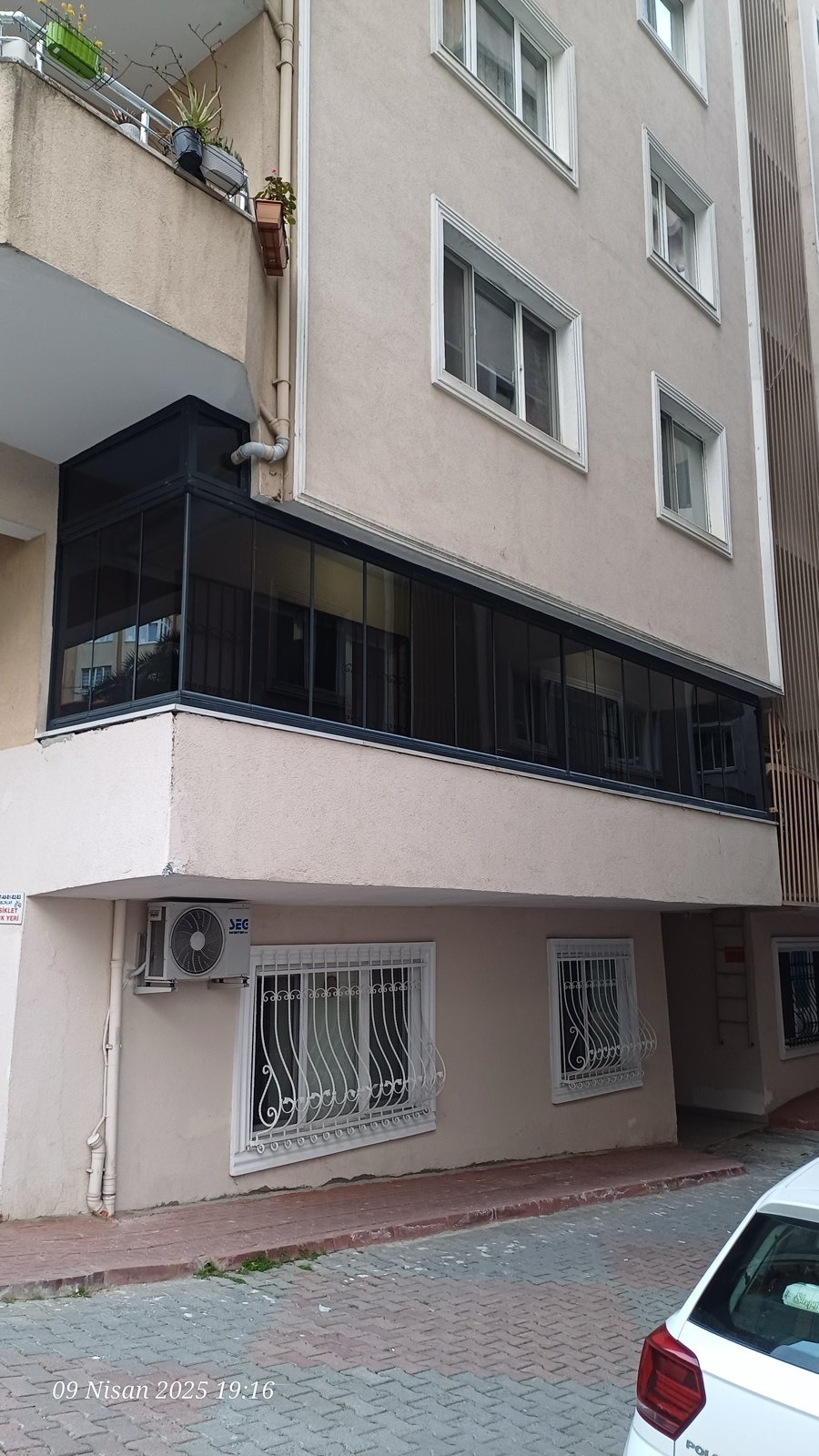 Cam Balkon - Teknik Dizayn Alüminyum