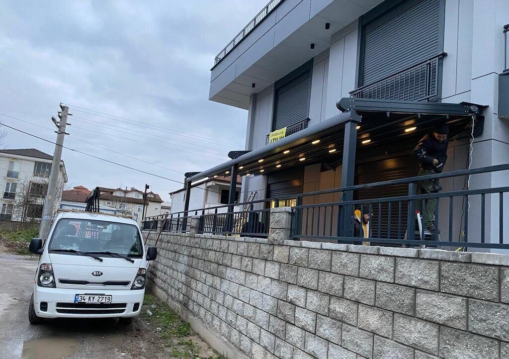 Motorlu Pergola - Teknik Dizayn Alüminyum