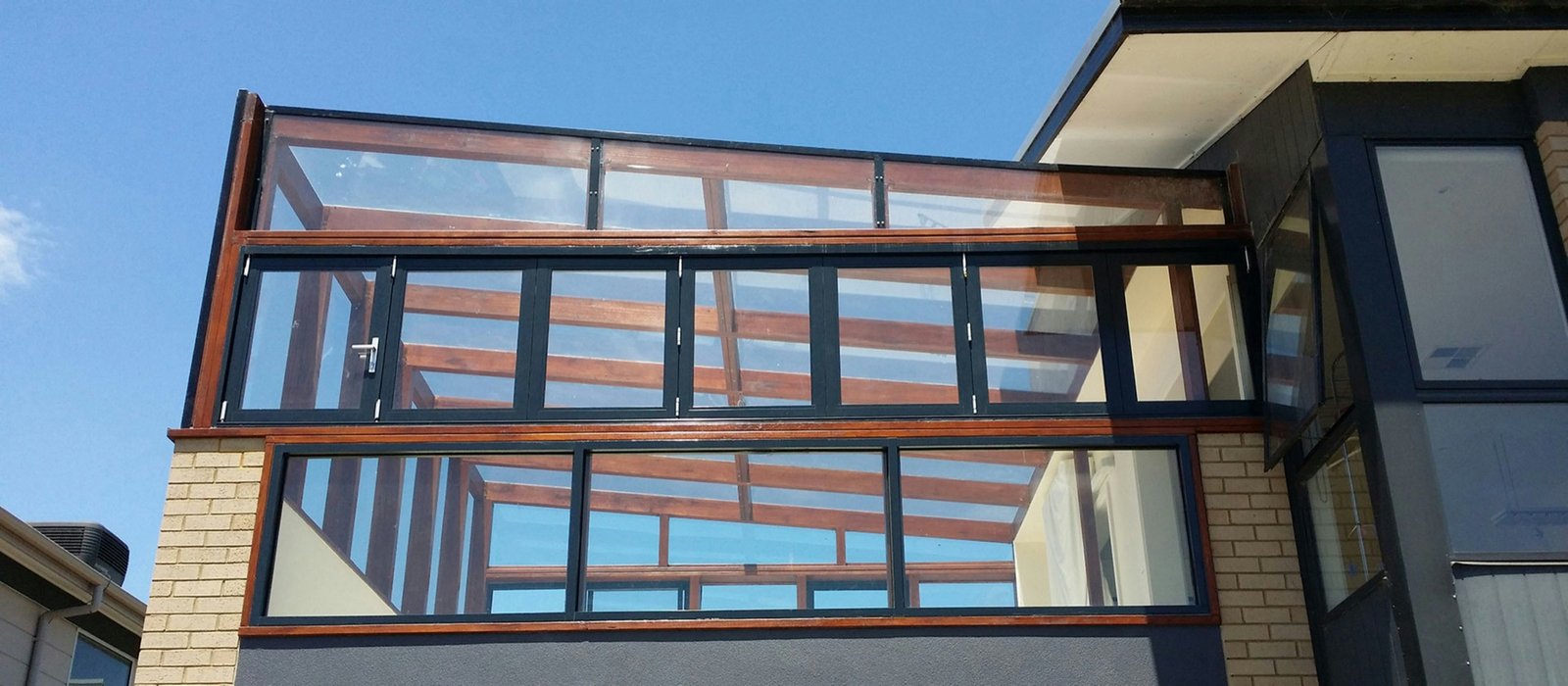 Katlanır ve Sürme Sistem Cam Balkon - Teknik Dizayn Alüminyum